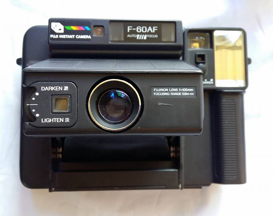 FUJI INSTANT CAMERA F-60AF