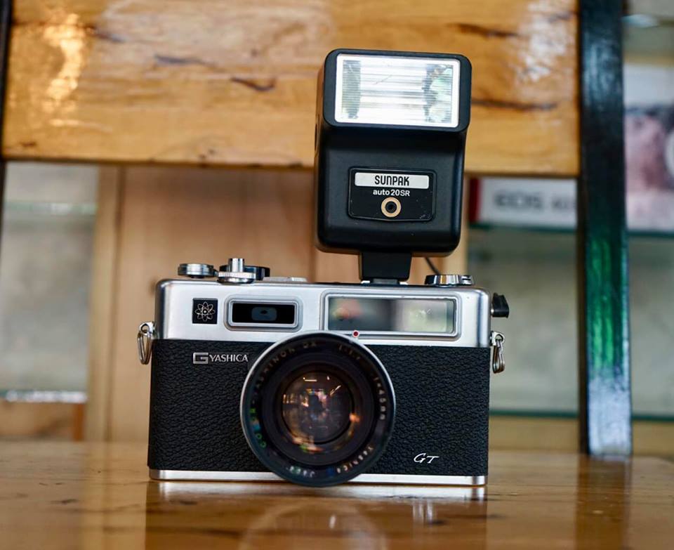 YASHICA ELECTRO 35GS YASHICA COLOR-YASHINON DX 45MM.F1.7