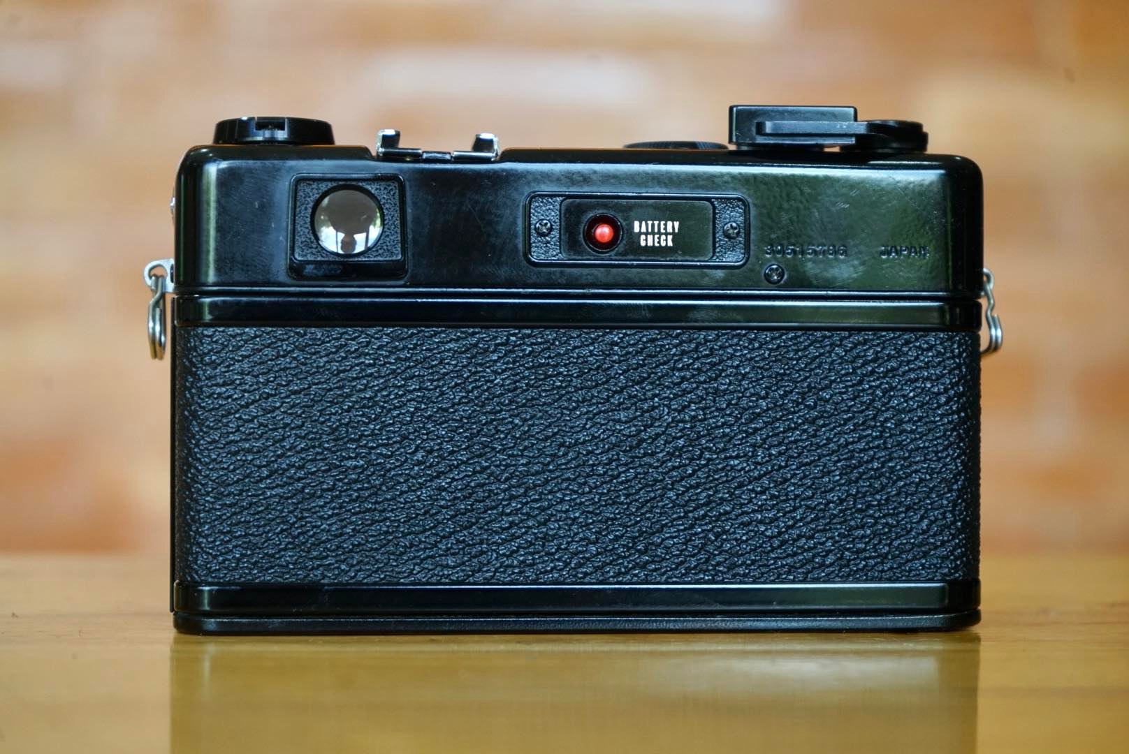 YASHICA ELECTRO35 GTN YASHICA COLOR YASHINON DX 45MM.F1.7