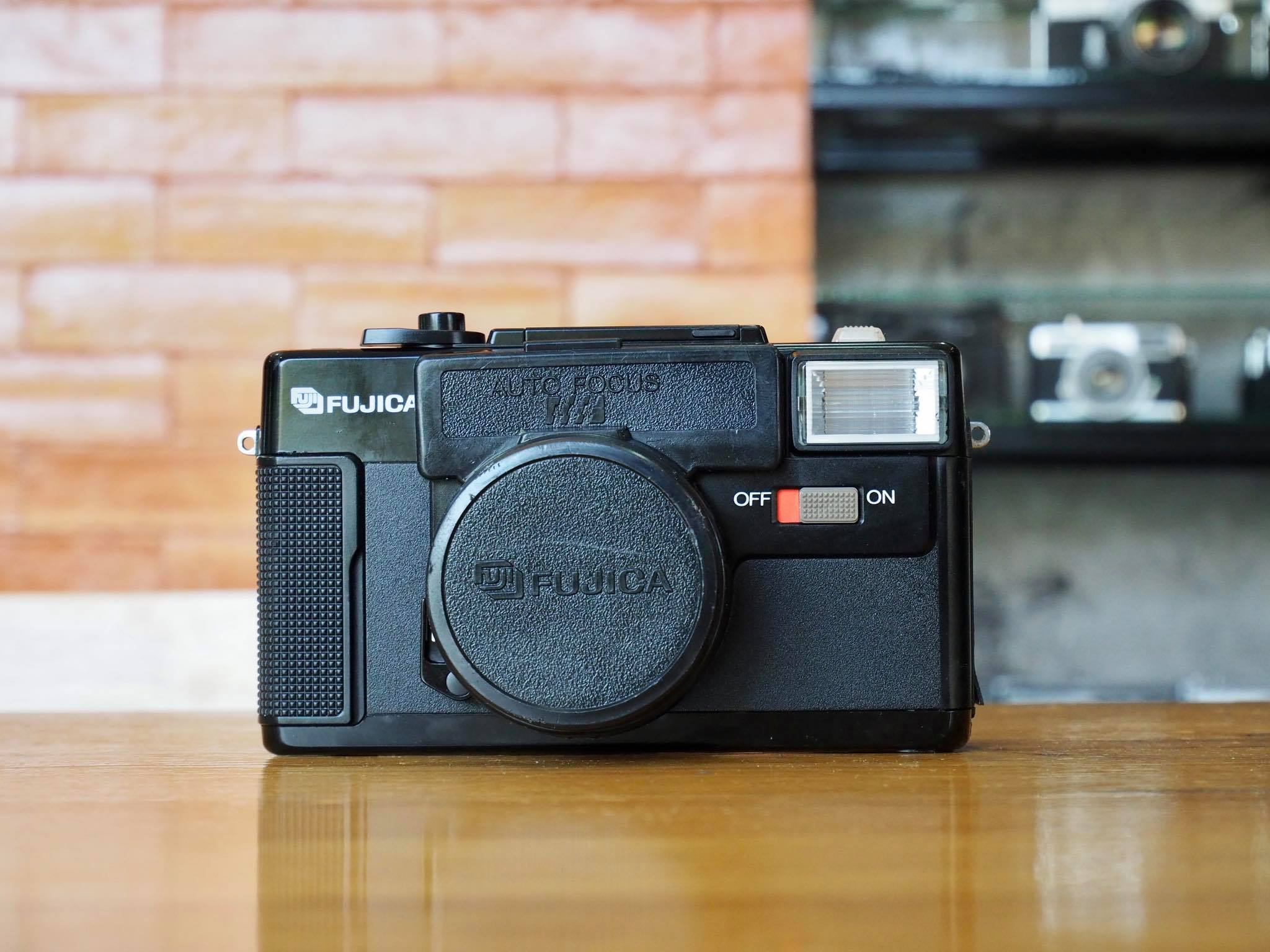FUJICA AUTO 7 DATE FUJINON LENS 38MM.F2.8