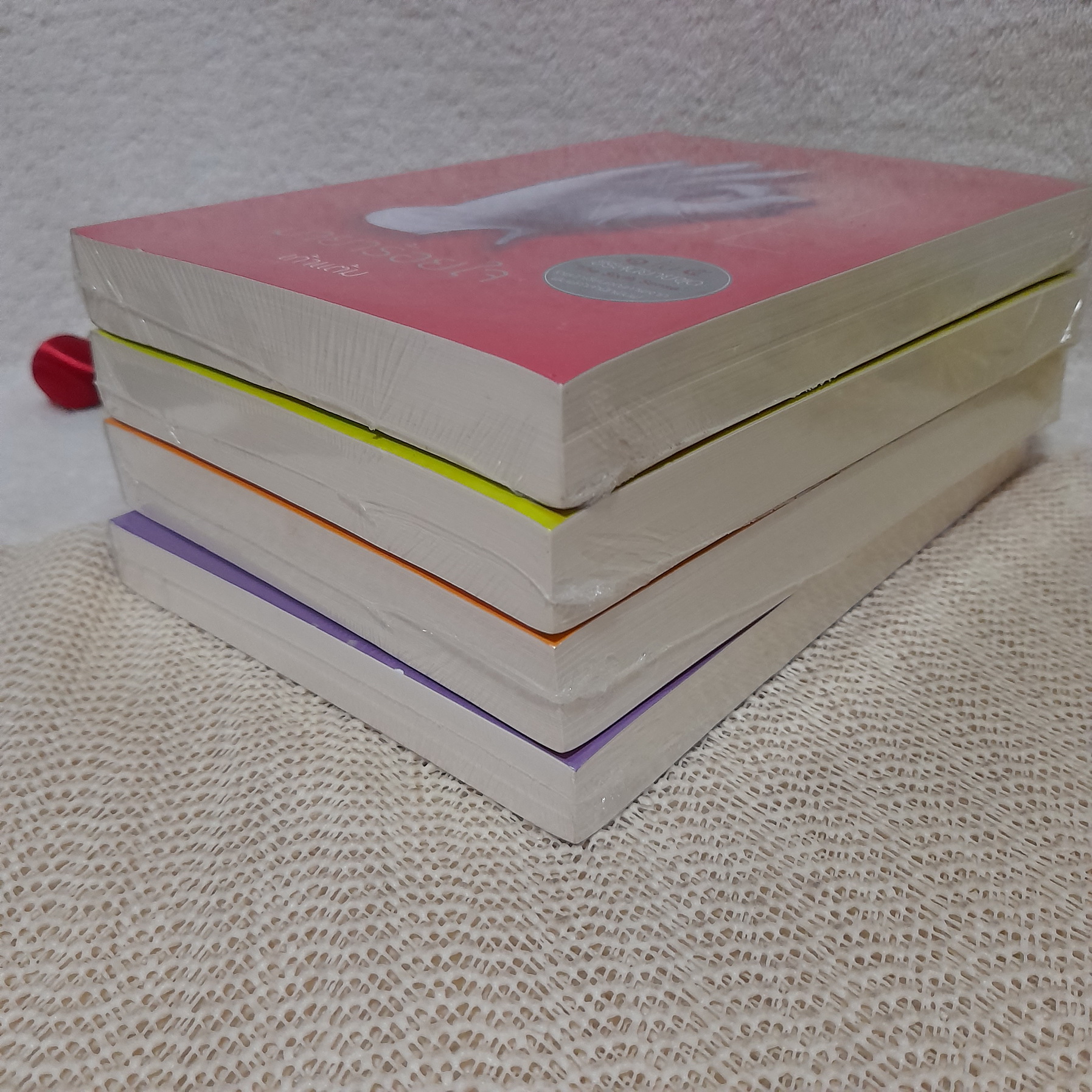 นิยายชุด The Sixth Sense : กับดักรักลวง / ญาณสื่อรัก / เปลวไฟในสายลม / มายาร้อยใจ (ขายแยกเล่ม)