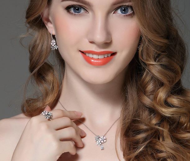 แหวนเงินแท้ 925 Sterling แหวนผู้หญิง ดีไซน์ ดอกไม้ ดอกเดซี่ สีขาว สีชมพู ฝังด้วย เพชร CZ AAA สุดหรู ของขวัญวันเกิด สุดพิเศษ 617740