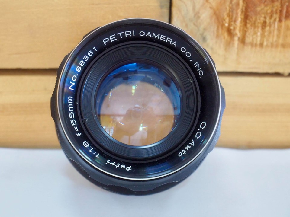 C.C AUTO PETRI 55MM.F1.8 EOS MOUNT