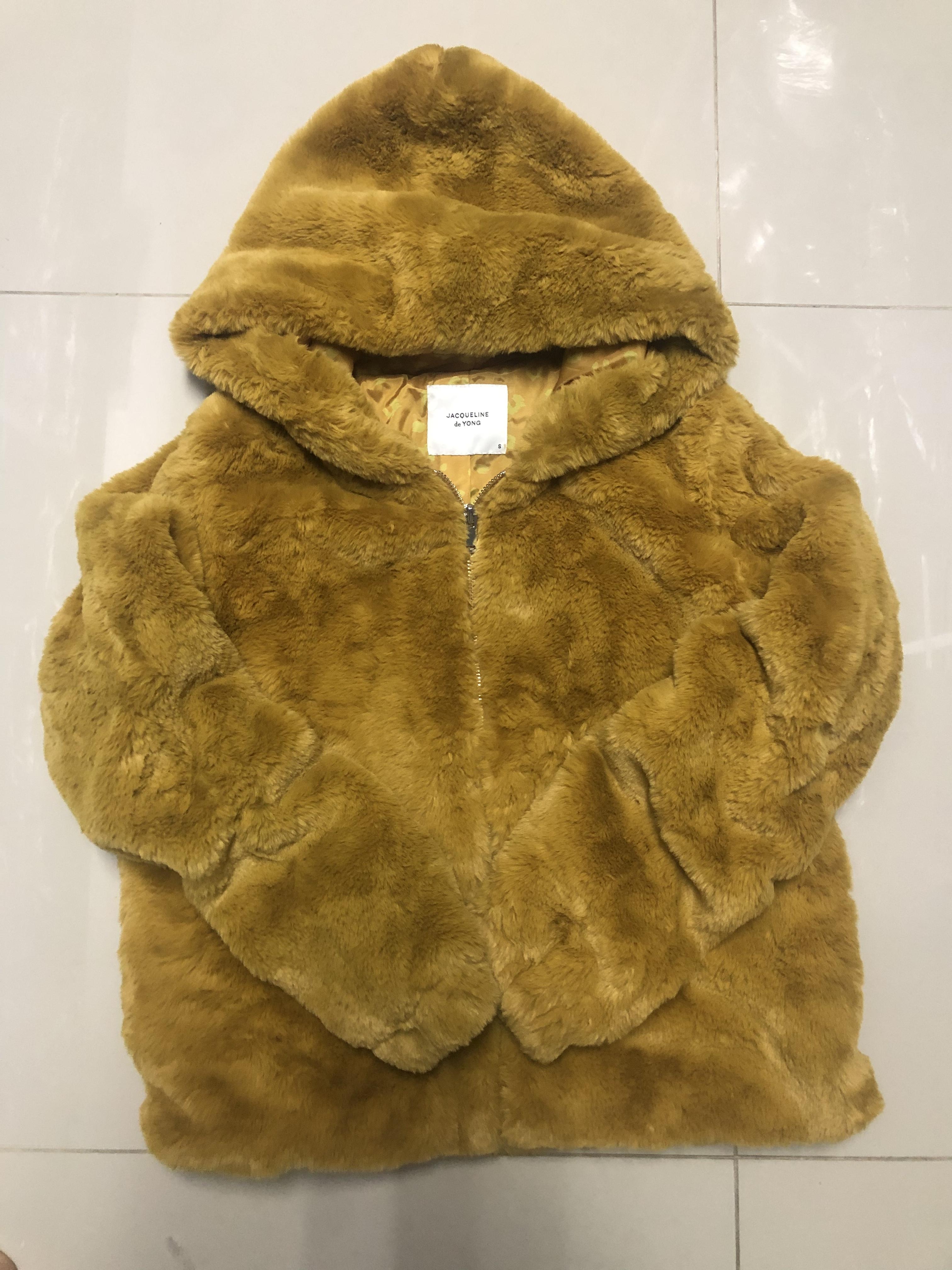 Jacqueline เสื้อเฟอร์กันหนาว หมวกฮู้ด เสื้อขน Fluffy coat แบรนด์ jacqueline เหลืองขมิ้น