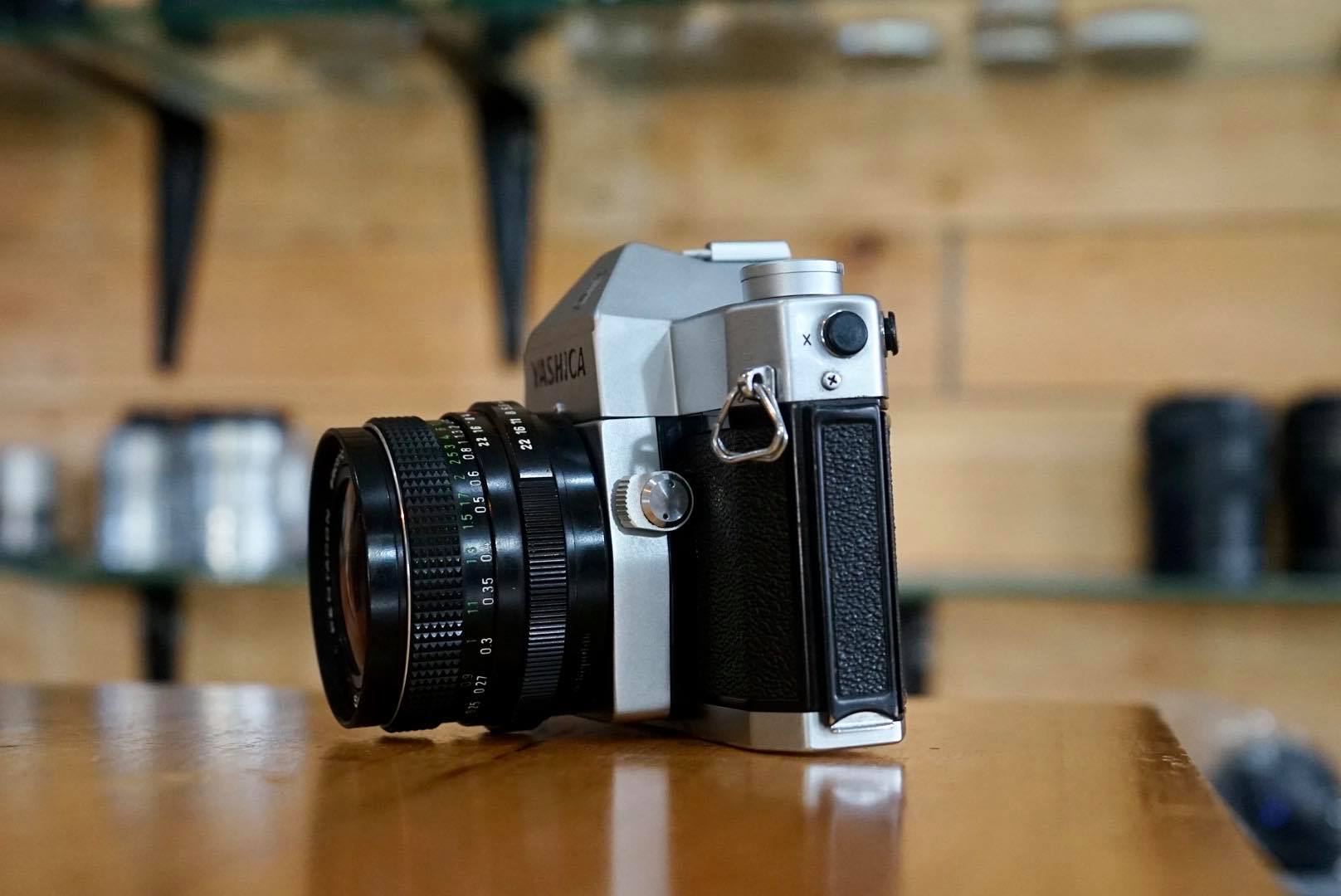 YASHICA TL ELECTRO X PENTACON ELECTRIC 29MM.F2.8 M42 MOUNT