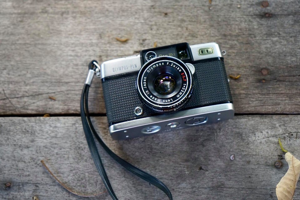 OLYMPUS PEN D3 OLYMPUS F ZUIKO 32MM.F1.7
