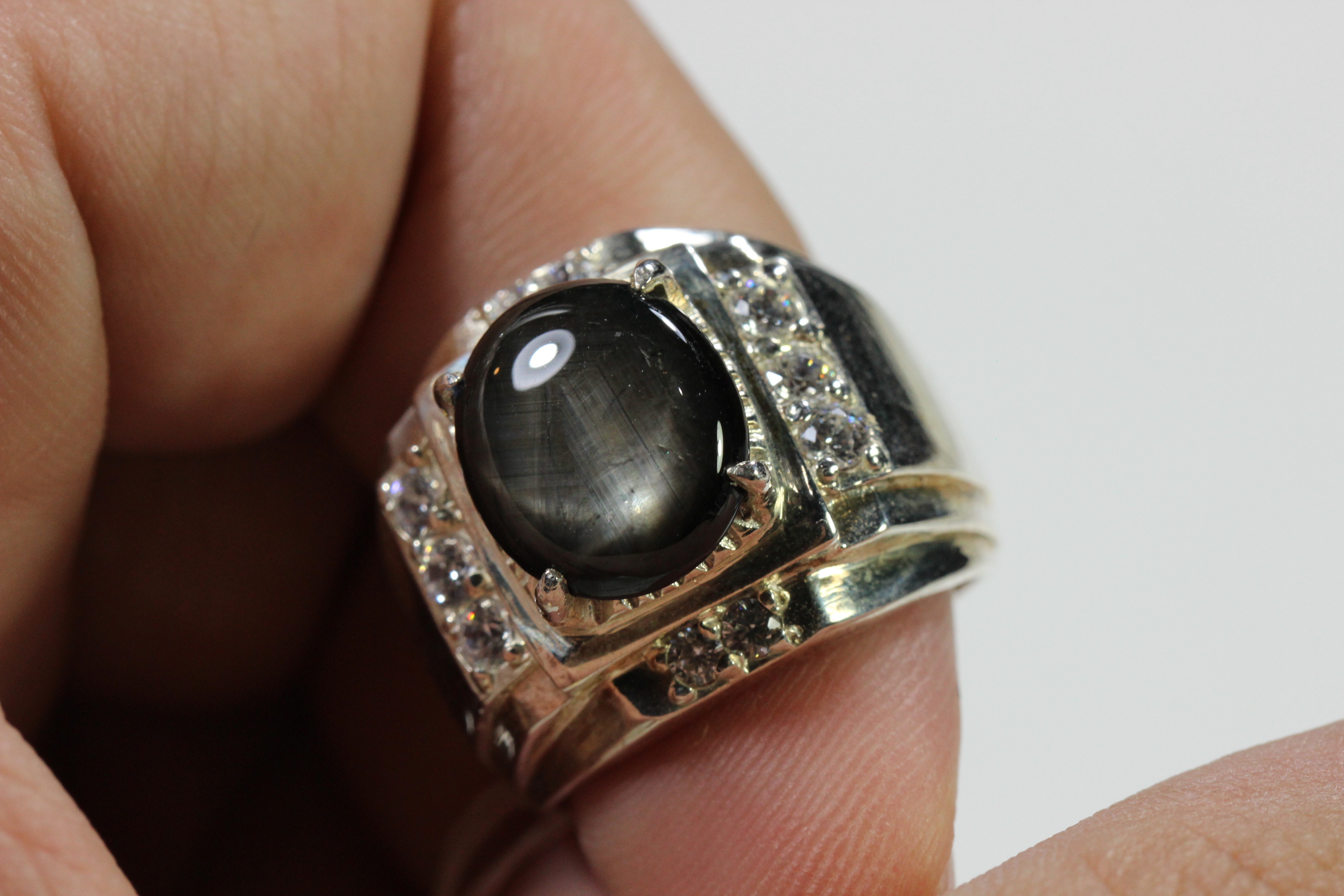 black star ตัวเรือนเงิน สวยมาก