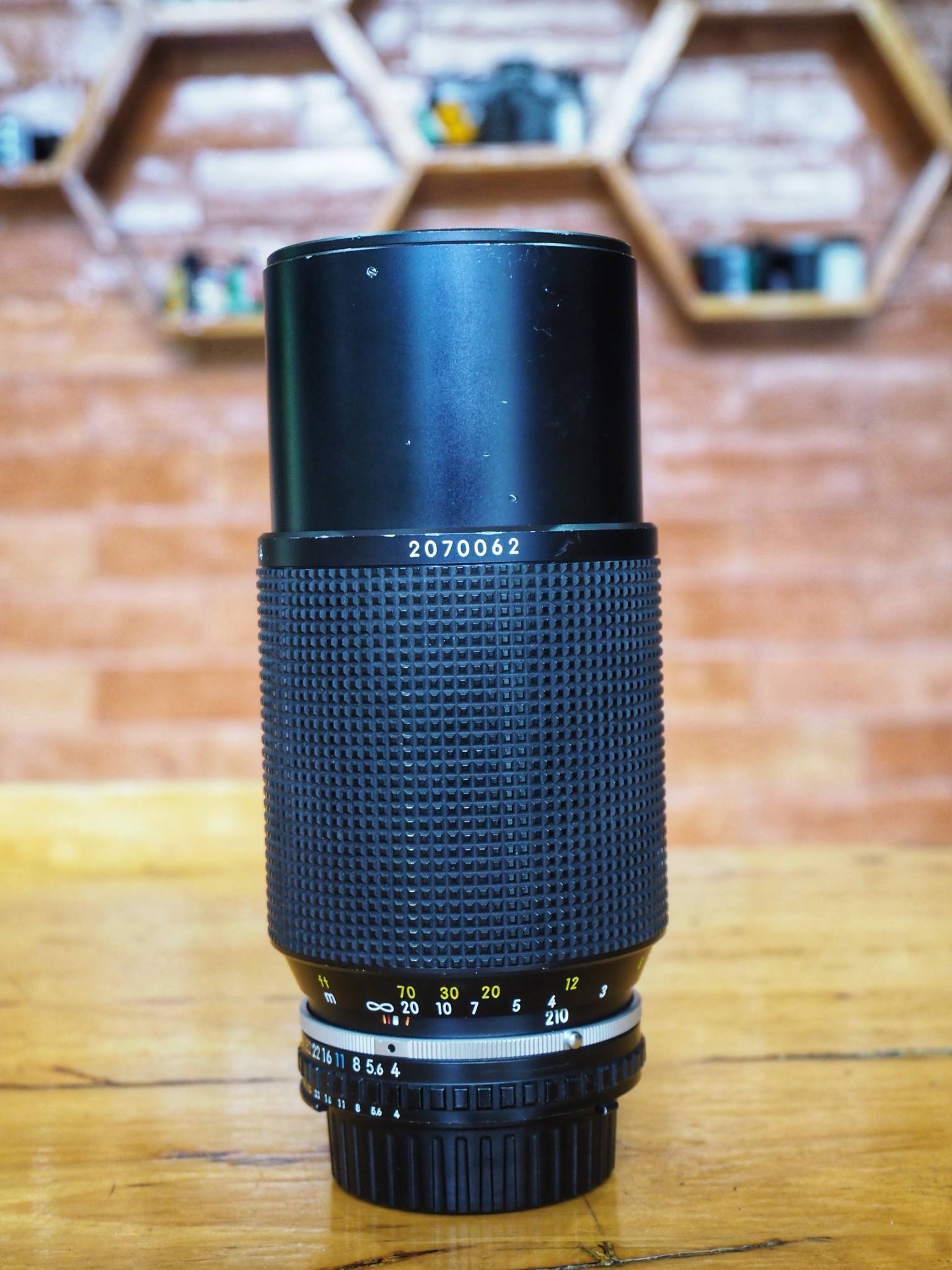 NIKON LENS SERIES E ZOOM 70-210MM.F4 NIKON AIS MOUNT