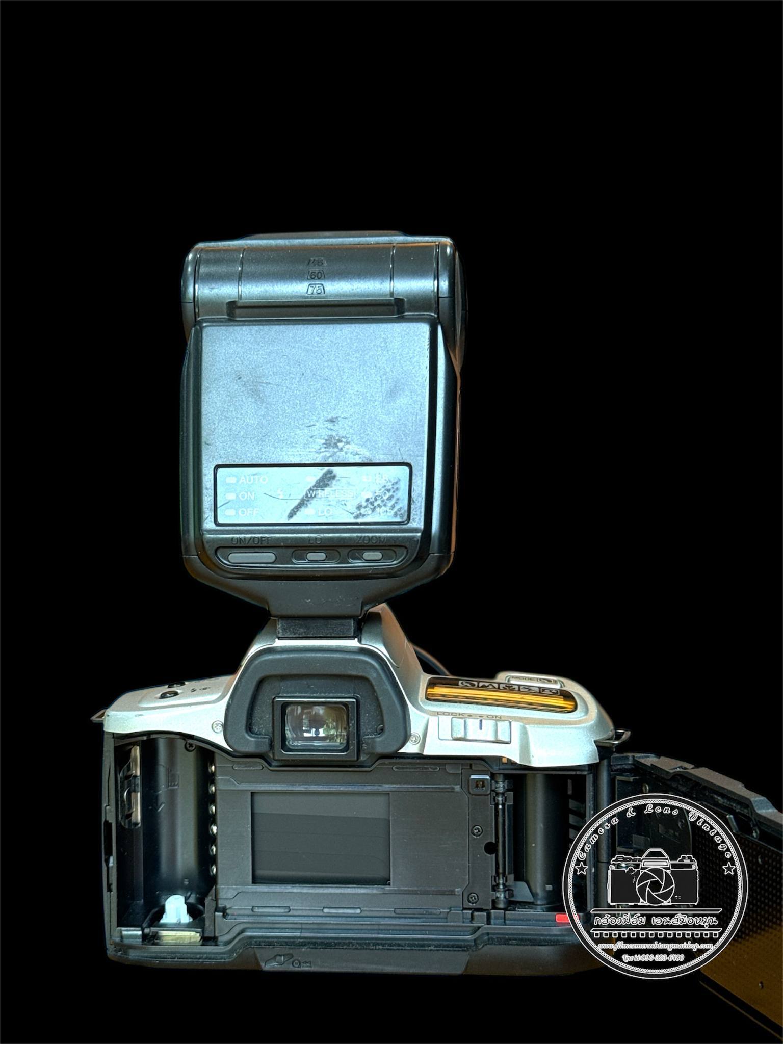 MINOLTA 360 SI+ MINOLTA AF ZOOM 28-80MM.F3.5(22)-5.6D+ MINOLTA PROGRAM 3500XI + MINOLTA HOOD
