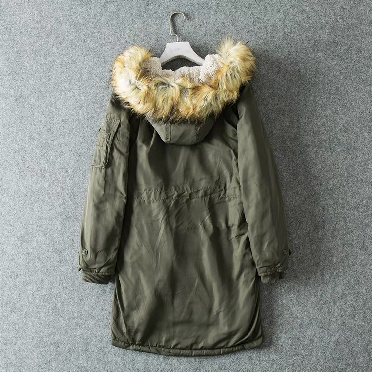 Private pause เสื้อโค้ทฮูท กันหนาว Parka สีดำ เนื้อผ้าไนล่อนสังเคราะห์ แบรนด์ Private pause แต่งขนเฟอร์ ซับขนอุ่นด้านใน เฟอร์สวย พริ้วมากคะ (ขนเฟอร์ถอดได้คะ) งานสวย บุนวมอุ่น ใส่ติดลบได้เลยคะ Size XS/S/M/ L/XL/XXL สำเนา ดำ