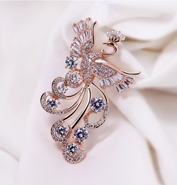 เข็มกลัดเพชร CZ 5A เข็มกลัดนกยูง รำแพน ฝังเพชร สีเงิน ทอง Rose gold ติดเสื้อ ออกงานหรู สวยงาม 668989