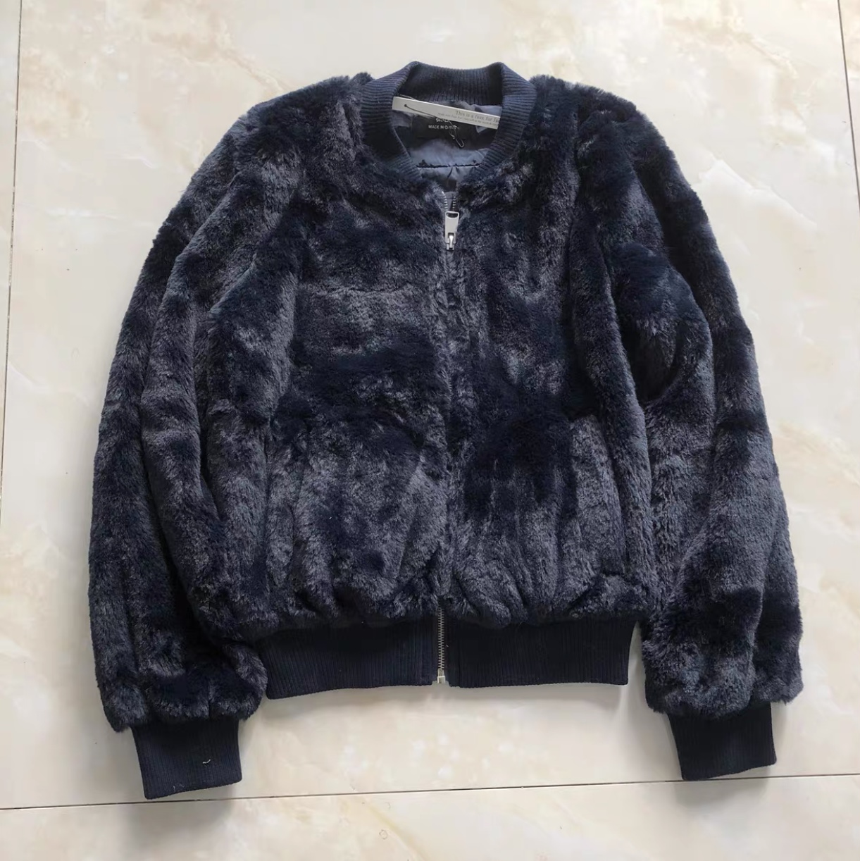 เสื้อเฟอร์กันหนาว หมวกฮู้ด เสื้อขน (FLUFFY COAT) แบรนด์ LOVE TREE