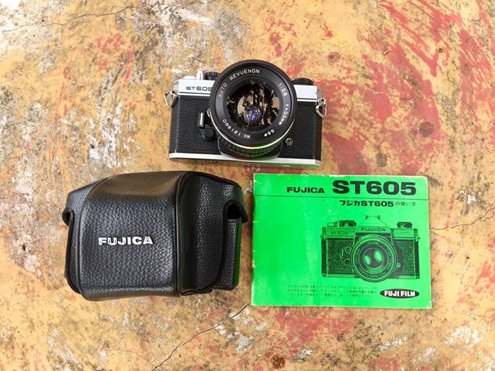 FUJICA ST605 AUTO REVUENON 35MM.F2.8