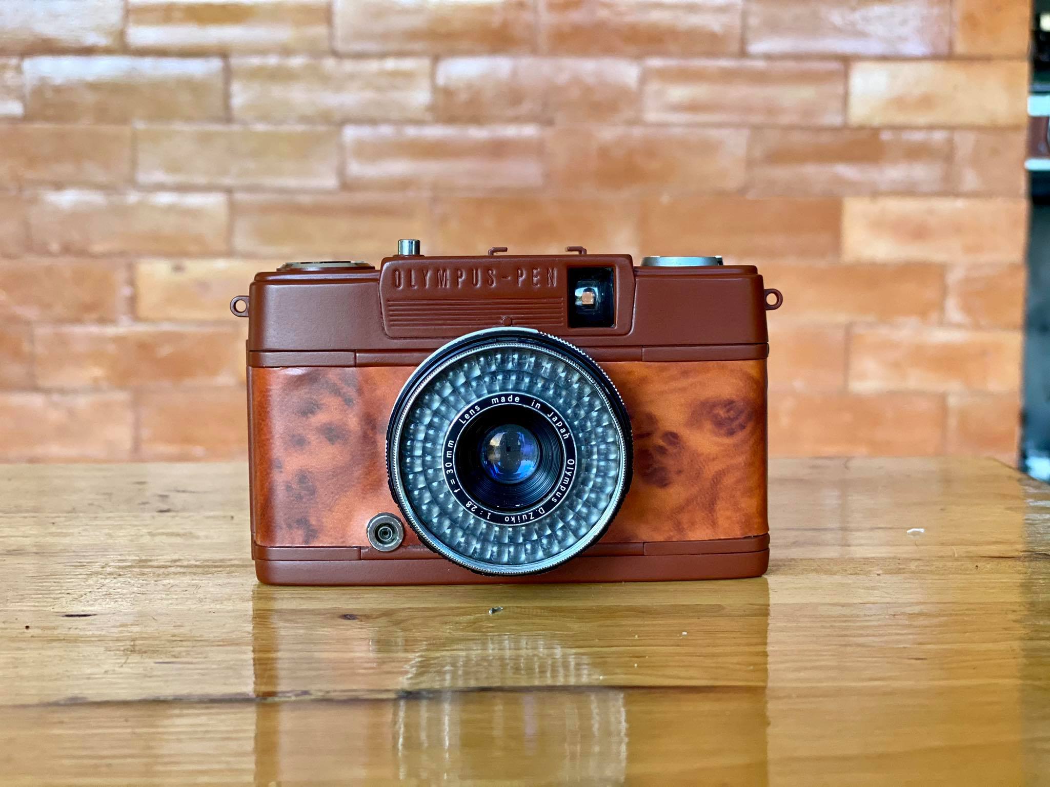 OLYMPUS PEN EES-2 OLYMPUS D.ZUIKO 30MM.F2.8