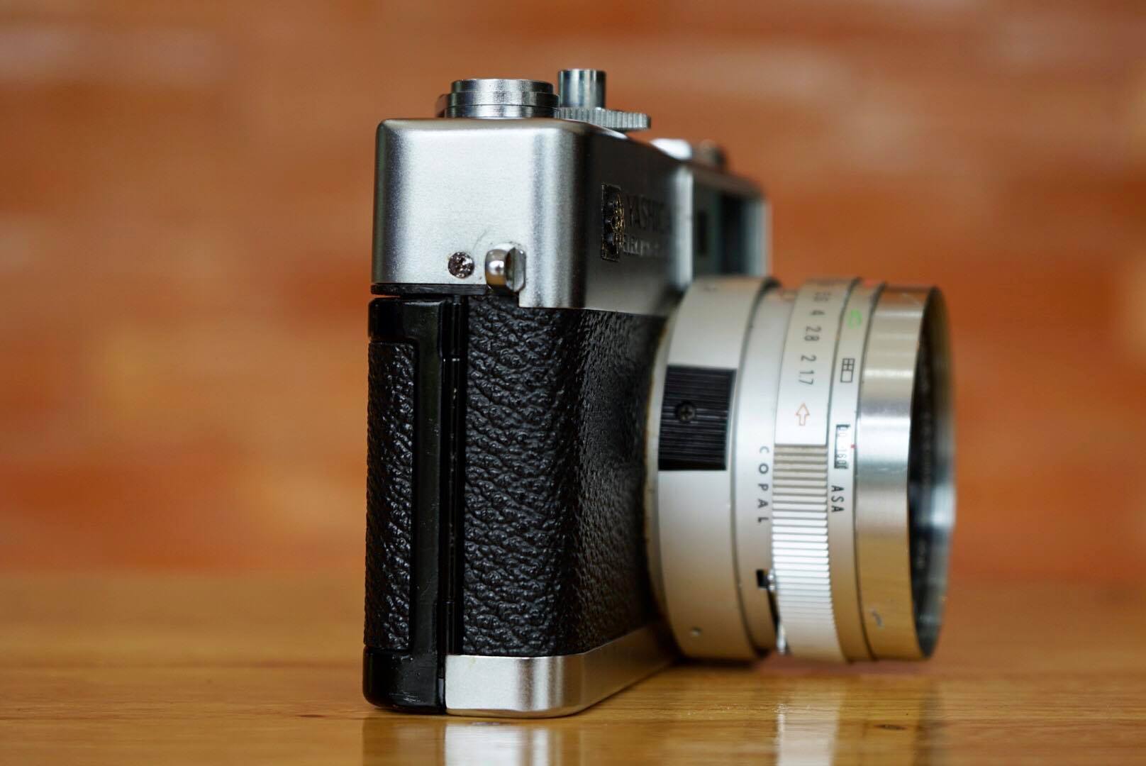 YASHICA ELECTRO 35GL