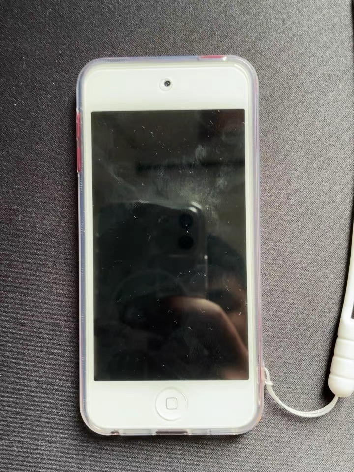 ส่งฟรี เคสลายรถบัส iPod Touch 5/6/7 (แถมฟรีฟิลม์กระจก)