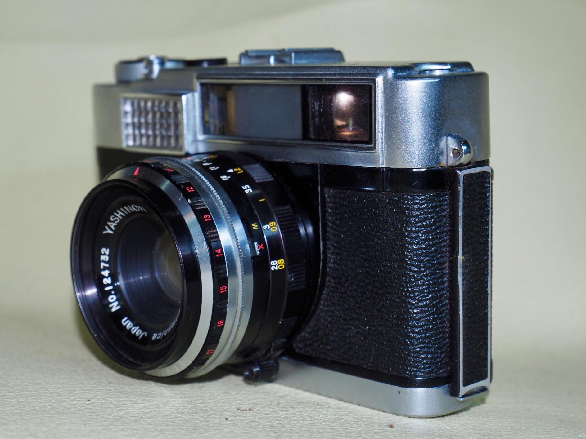 YASHICA MINISTER I YASHICA YASHINON 45MM.F2.8