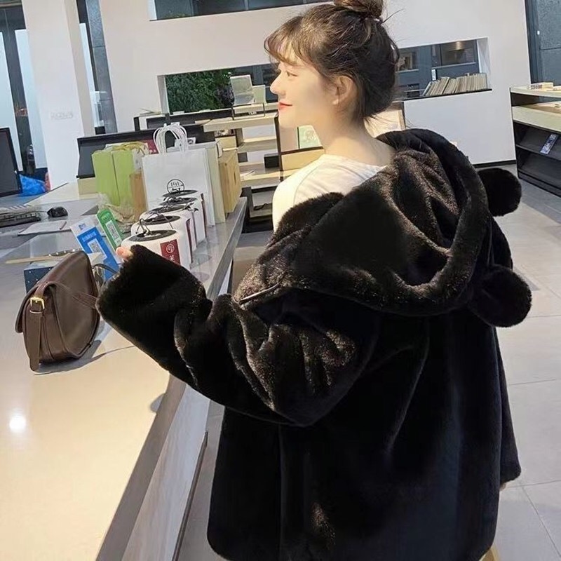 เสื้อเฟอร์กันหนาว หมวกฮู้ด เสื้อขน โค้ทขนเฟอร์แต่งหู ขาว