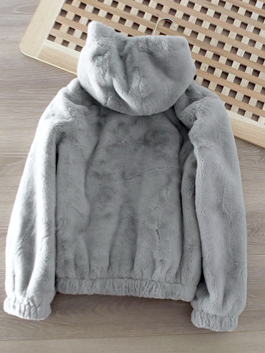 915 เสื้อเฟอร์กันหนาว หมวกฮู้ด เสื้อขน Fluffy coat แบรนด์ New look 915สำเนา เทา