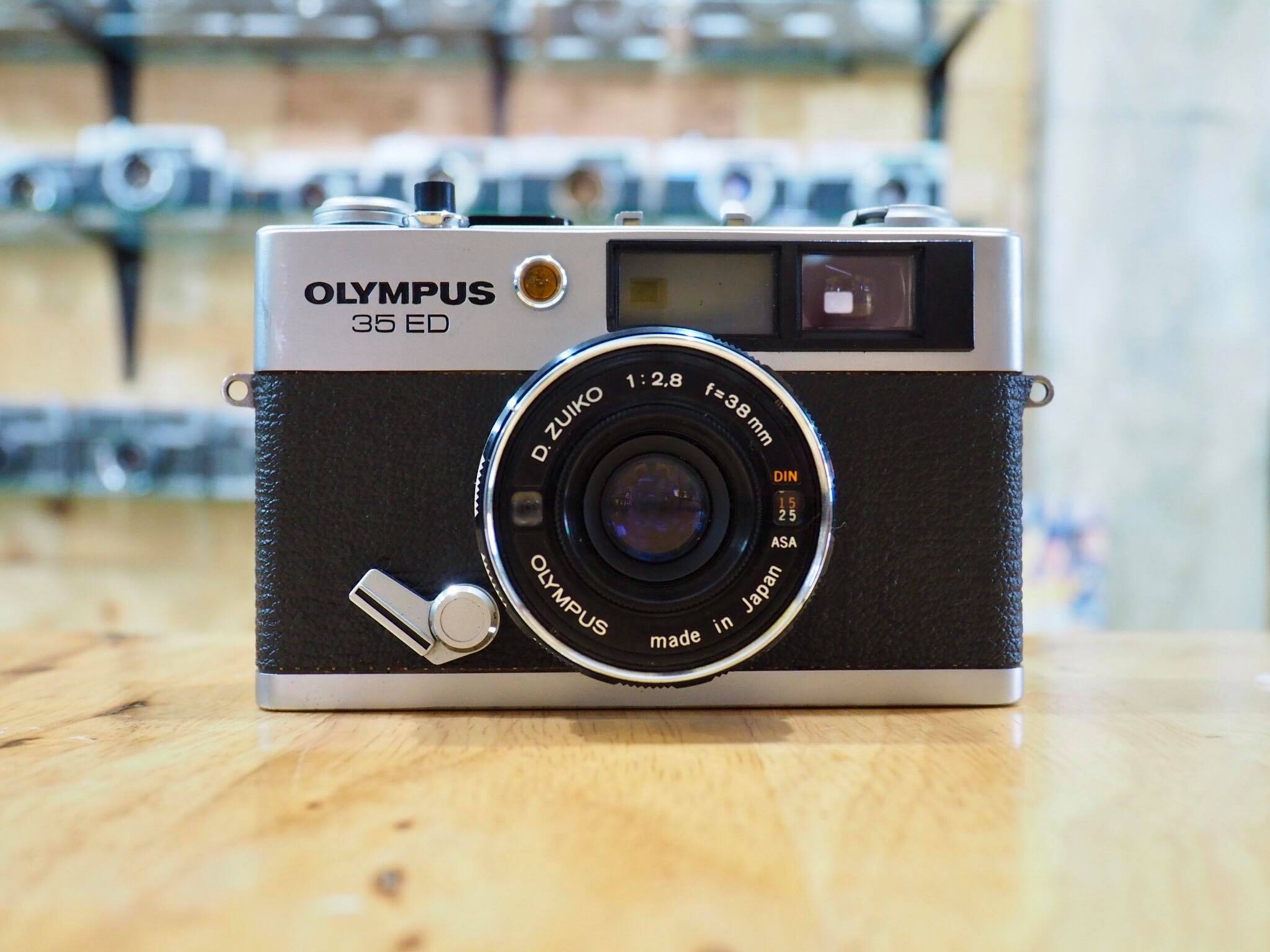 OLYMPUS 35 ED OLYMPUS D.ZUIKO 38MM.F2.8