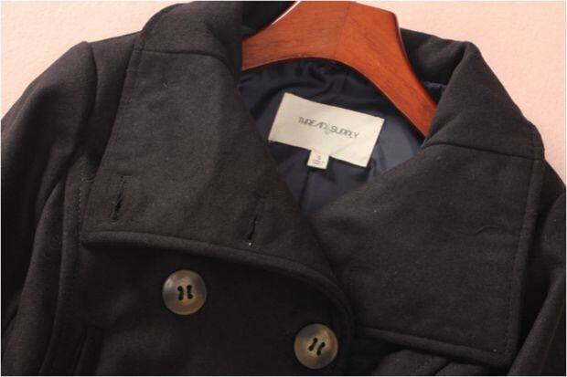 Thread&supply เสื้อคลุม เสื้อโค้ด coat ผ้าสักหลาด สีดำ brand: Thread&Supplyกระดุม 2 แถว แต่งคอได้2 แบบ เก๋ๆ( คอปีน/คอปก) ปกใหญ่สวยเท่ห์ แพทเทริน์เนื้อหรู สินค้าหลุดโรงงาน Size S ดำ