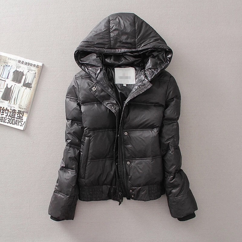 เสื้อกันหนาว เสื้อขนเป็ด สีดำ แต่งหมวกฮูท brandname หรูยุโรป :MONCLER ขนเป็ดแท้ อุ่น สุดๆ ไม่กลัวองศา ติดลบเลยจ้า Size S/M