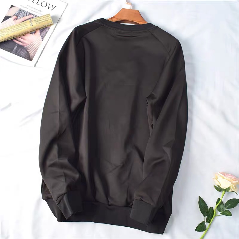 เสื้อวอร์ม เสื้อสเวตเตอร์ ปั๊มลาย เสื้อกันหนาว ทรง over size เนื้อละเอียด ดำ