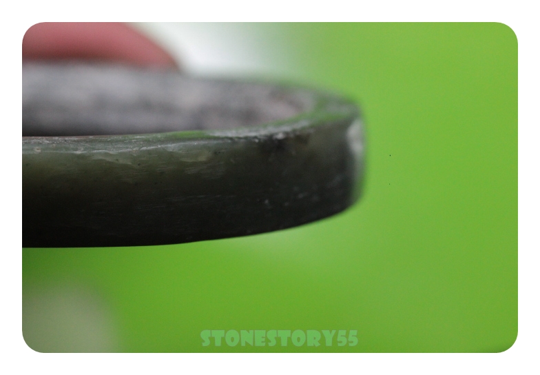 กำไลหยกลพบุรี บางเรียวสวย