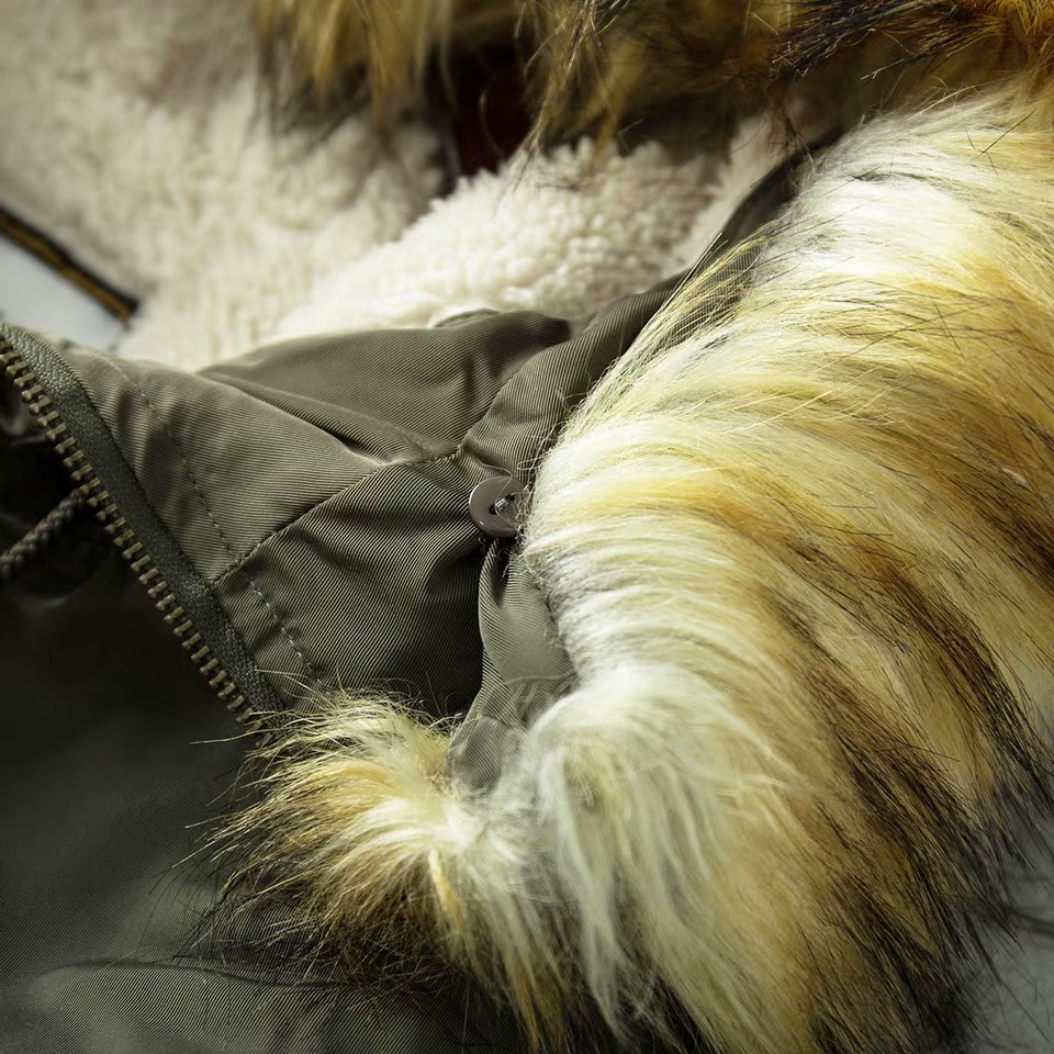 Private pause เสื้อโค้ทฮูท กันหนาว Parka สีดำ เนื้อผ้าไนล่อนสังเคราะห์ แบรนด์ Private pause แต่งขนเฟอร์ ซับขนอุ่นด้านใน เฟอร์สวย พริ้วมากคะ (ขนเฟอร์ถอดได้คะ) งานสวย บุนวมอุ่น ใส่ติดลบได้เลยคะ Size XS/S/M/ L/XL/XXL สำเนา ดำ