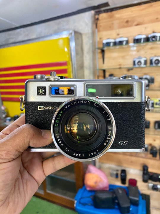 YASHICA ELECTRO 35 GS COLOR YASHINON-DX 45MM.1.7