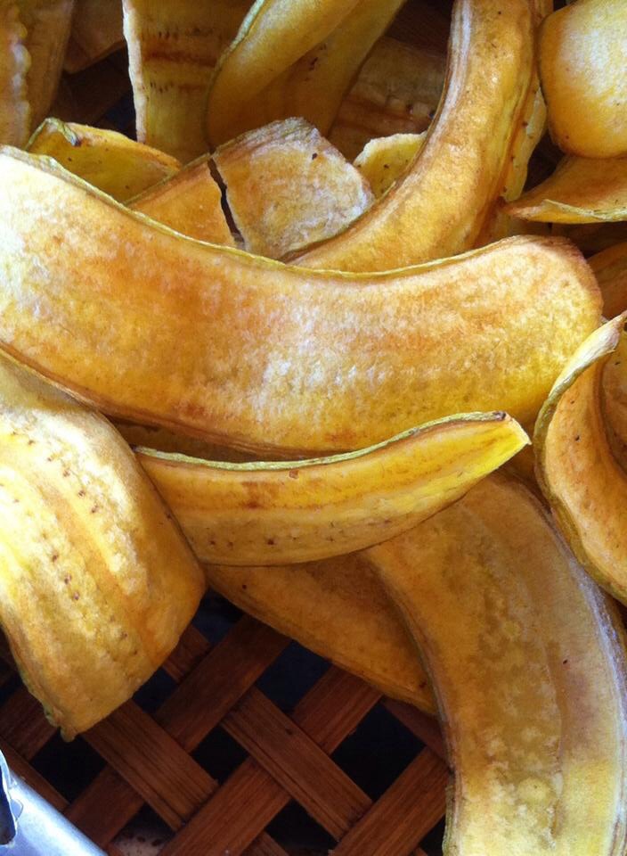 กล้วยกระทบเปลือกอบเกลือ (230g.)