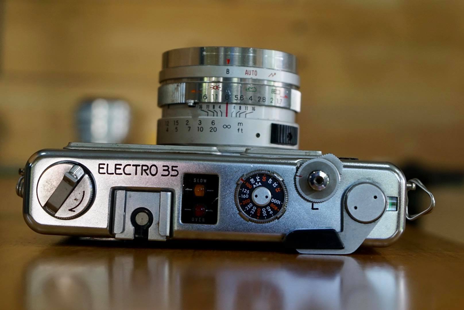 YASHICA ELECTRO 35 GSN COLOR YASHINON DX 45MM. F1.7