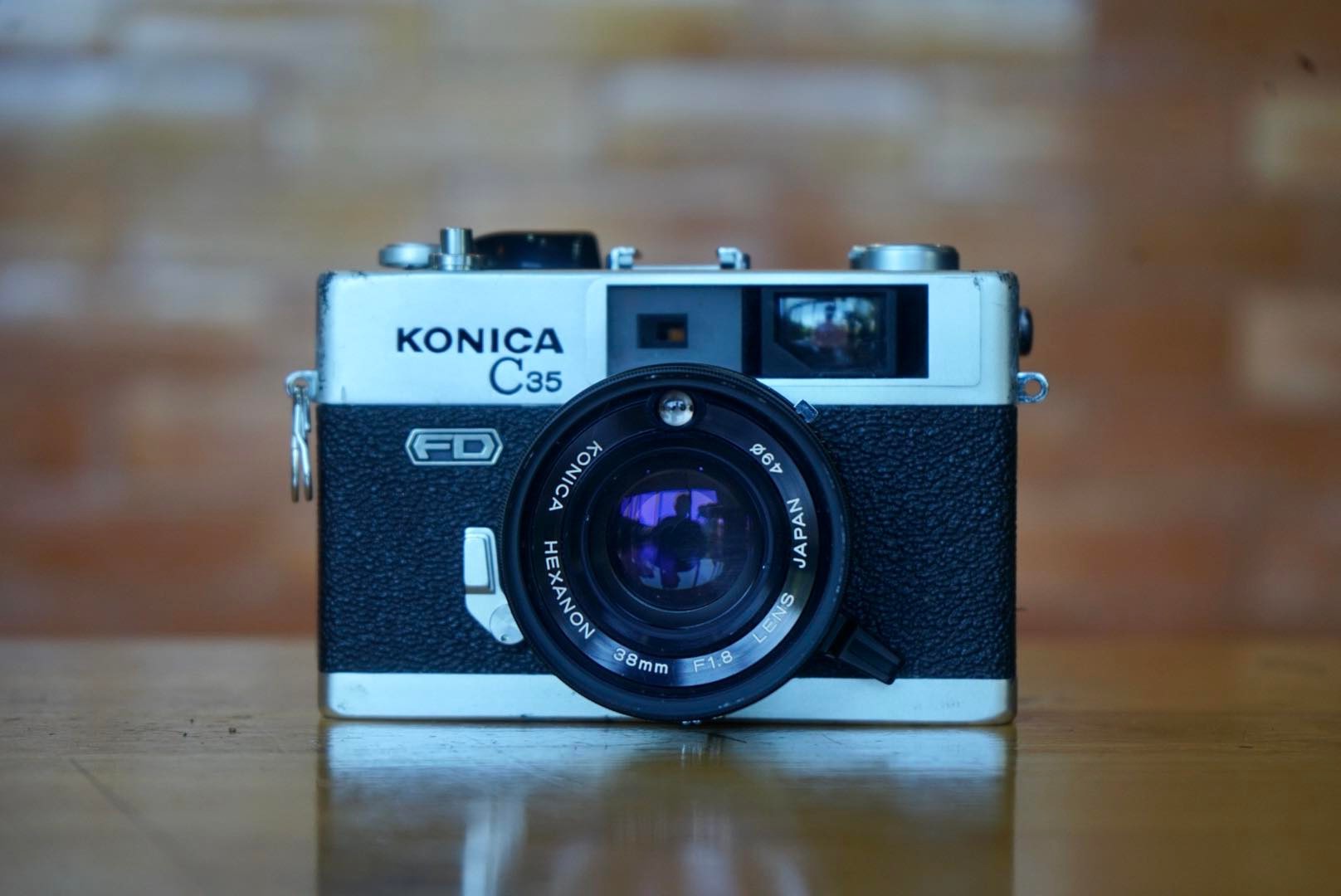 KONICA C35 FD KONICA HEXANON 38MM. F1.8