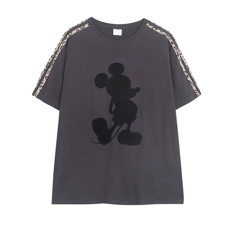 Mickey Mouse Tee เสื้อยืด Mickey T-shirt สีเทา ลายกำมะหยี่ Mickey Halloween งานดิสนีย์แท้ MICKEY สำเนา