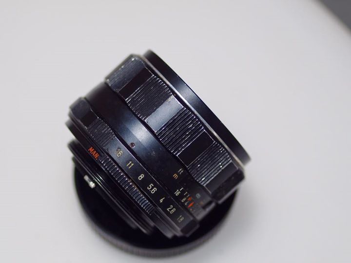 SUPER MULTI COATED TAKUMAR 55MM. F1.8 M42 MOUNT
