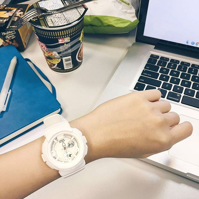 CASIO BABY-G นาฬิกาข้อมือ นาฬิกากันน้ำ นาฬิกาของแท้ ประกันศูนย์ CMG 1 ปี รุ่น BGA-190BC-7B นาฬิกาสีขาว