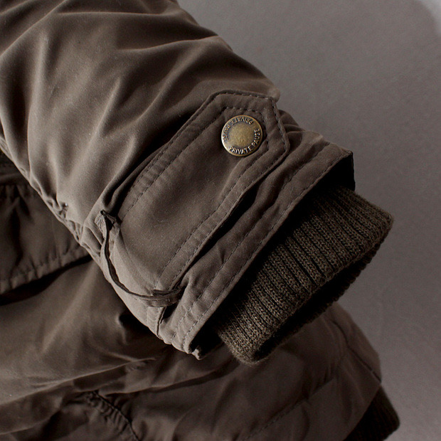 Private pause เสื้อโค้ทฮู้ดกันหนาว เสื้อปาร์กา parka สีเขียว แบรนด์ PRIVATE PAUSE (JAPAN) แต่งเฟอร์ (ฮู้ด& ขนเฟอร์ ถอดได้ทุกชิ้นค่ะ) เขียว