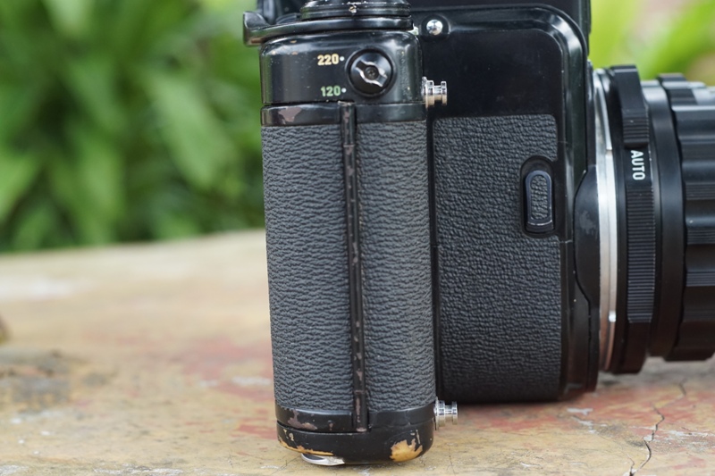 ASAHI PENTAX 6 x 7 SUPER MULTI COATED MACRO TAKUMAR 6x7 135MM.F4
