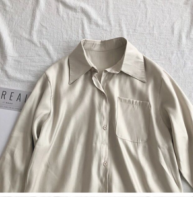 เสื้อเชิ๊ตผ้าไหม แขนยาว สีครีม เนื้อผ้าเนียนนุ่มทิ้งตัว งานญี่ปุ่นคะ เย็นสบาย^^ สำเนา ครีม