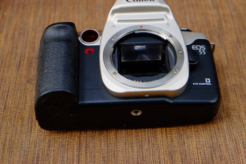 CANON EOS 55
