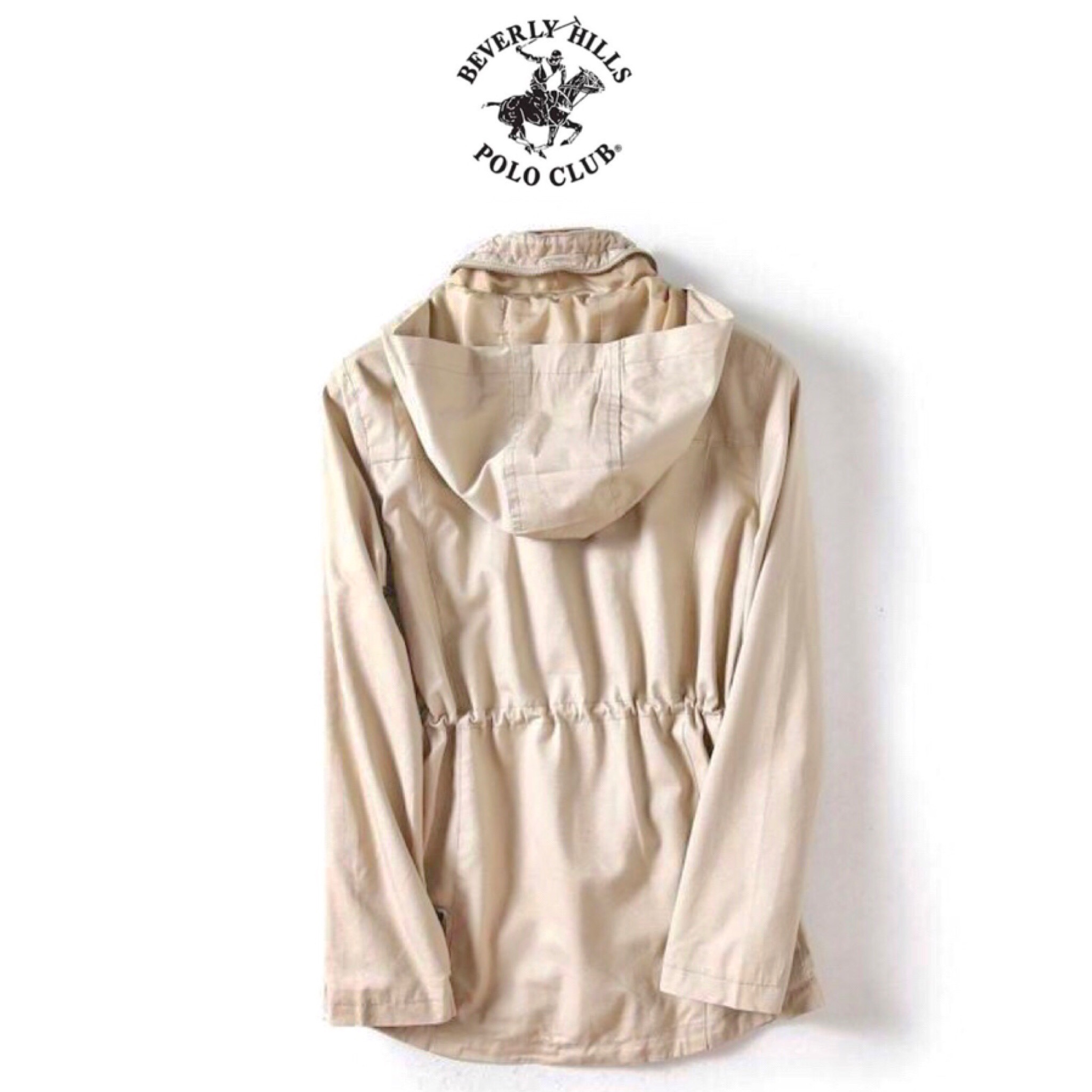 Beverly hills Polo club เสื้อฮู้ดทหาร เสื้อคลุม สีครีมกากี หมวกฮู้ด เสื้อปาร์กา เสื้อ นอก งานสวย เท่ห์มากคะ Size S/M/L/XL (หมวกฮู้ดพับเก็บได้ค่ะ) ครีมกากี