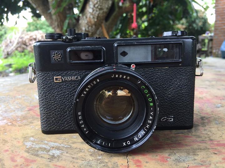 YASHICA ELECTRO 35 GT YASHICA COLOR YASHINON DX 45MM.F1.7
