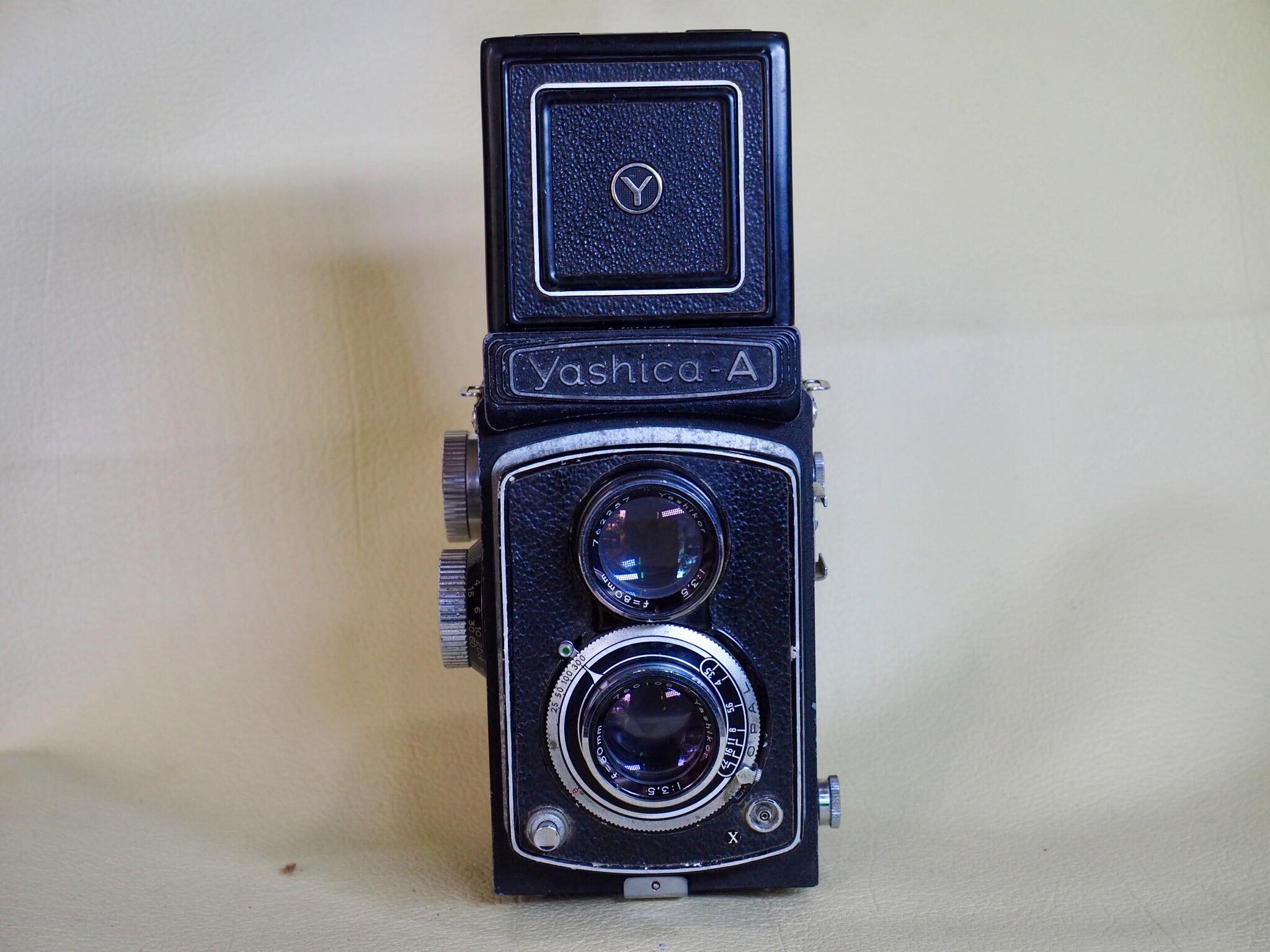 YASHICA MODEL:A YASHIKOR 80MM.F3.5