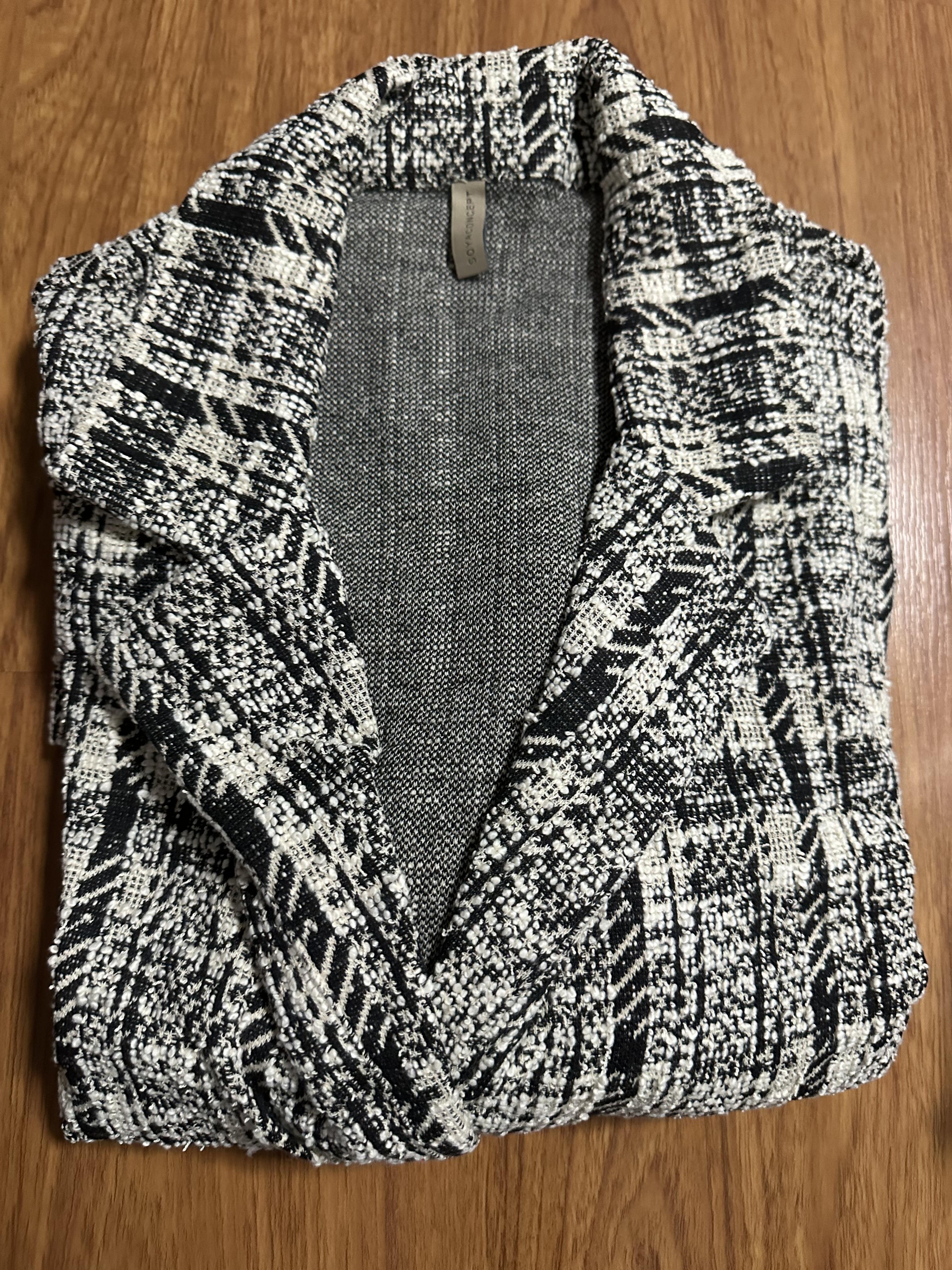 เสื้อโค้ท เสื้อกันหนาว เนื้อผ้าไหมพรม Knitting checked แบรนด์ SOYA CONCEPT