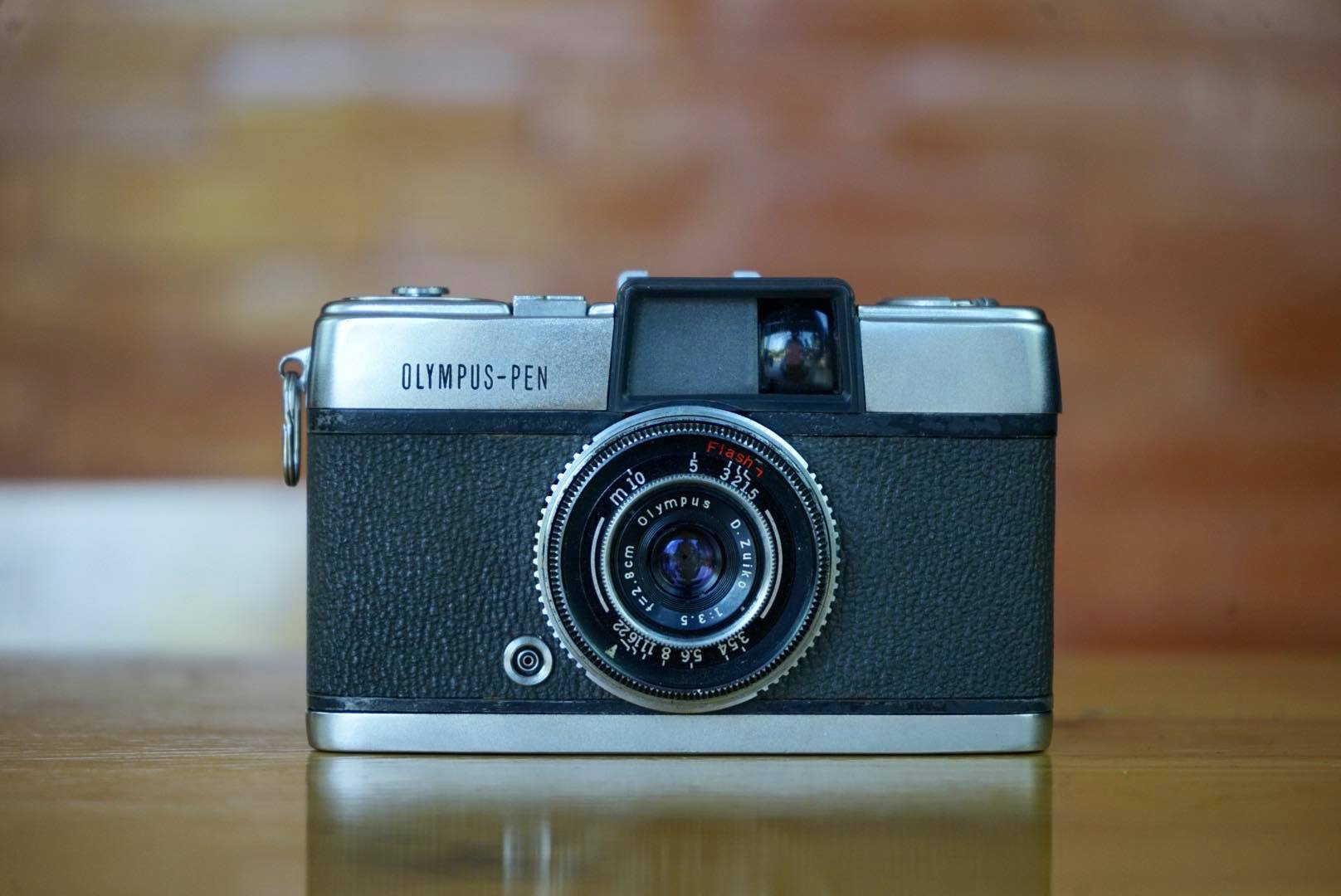 OLYMPUS PEN OLYMPUS D.ZUIKO 28MM.F3.5