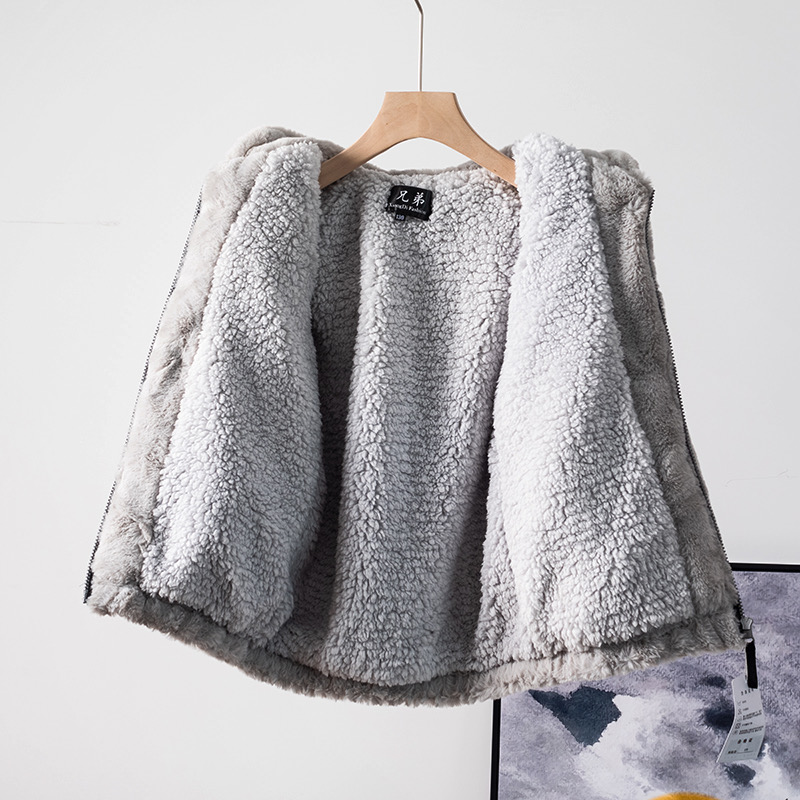Forever21 เสื้อเฟอร์กันหนาว หมวกฮู้ด เสื้อขน สีดำ (FLUFFY COAT) 兄弟 ขาว