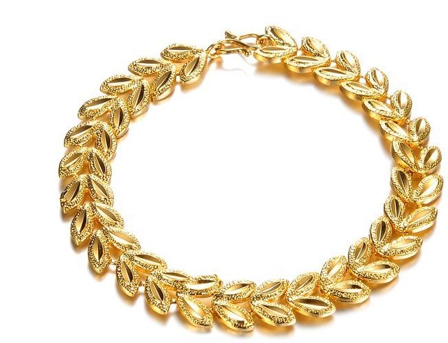 สร้อยข้อมือทอง 18 K สร้อยข้อมือผู้หญิง ดีไซน์ เป็น ใบไม้ สีทอง เรียงแถวคู่ สวยหรู สร้อยข้อมือ ให้แฟน ของขวัญวันเกิด วันครบรอบ 574407