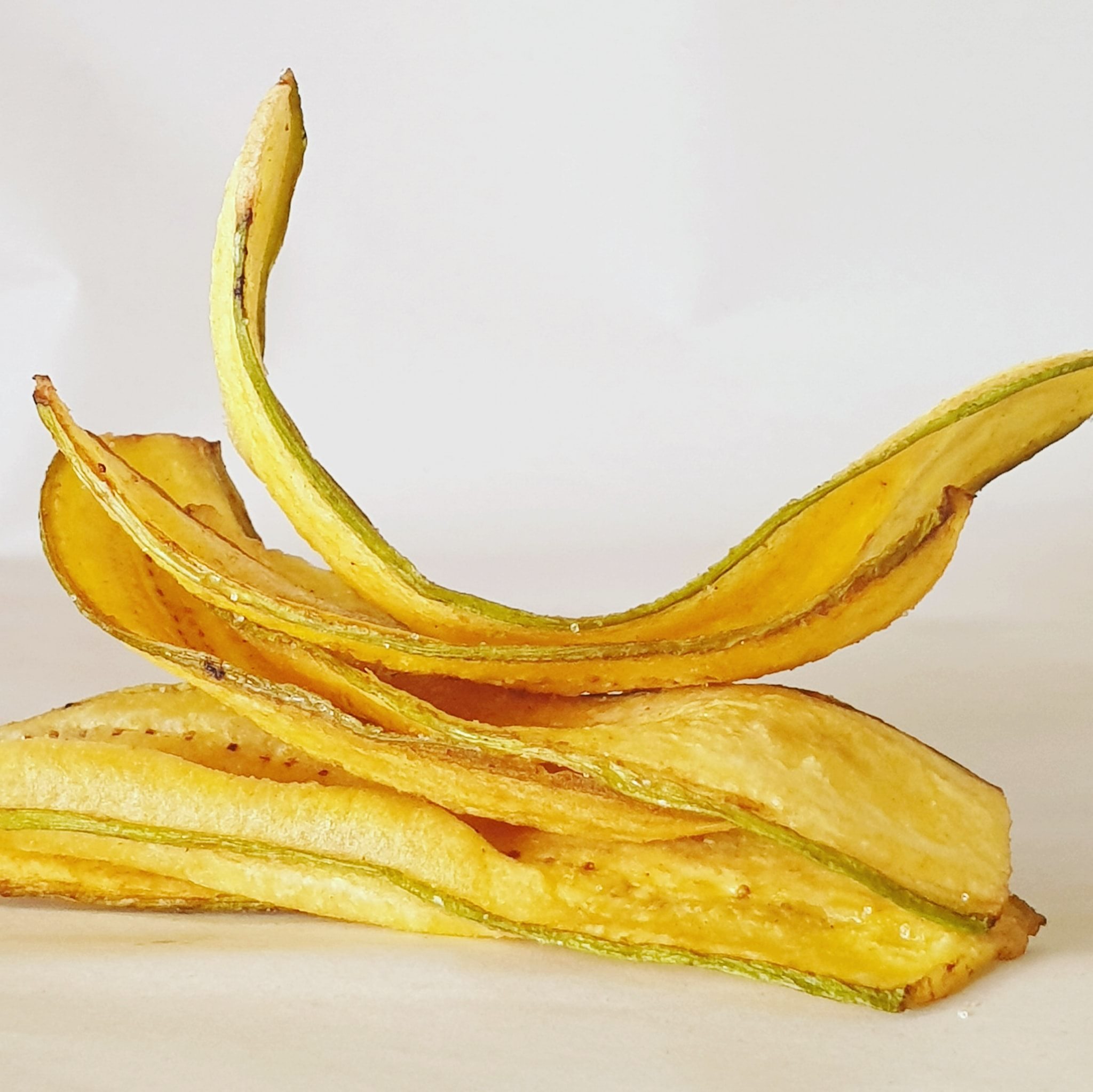 กล้วยกระทบเปลือก อบเกลือ เค็มน้อย 500g.