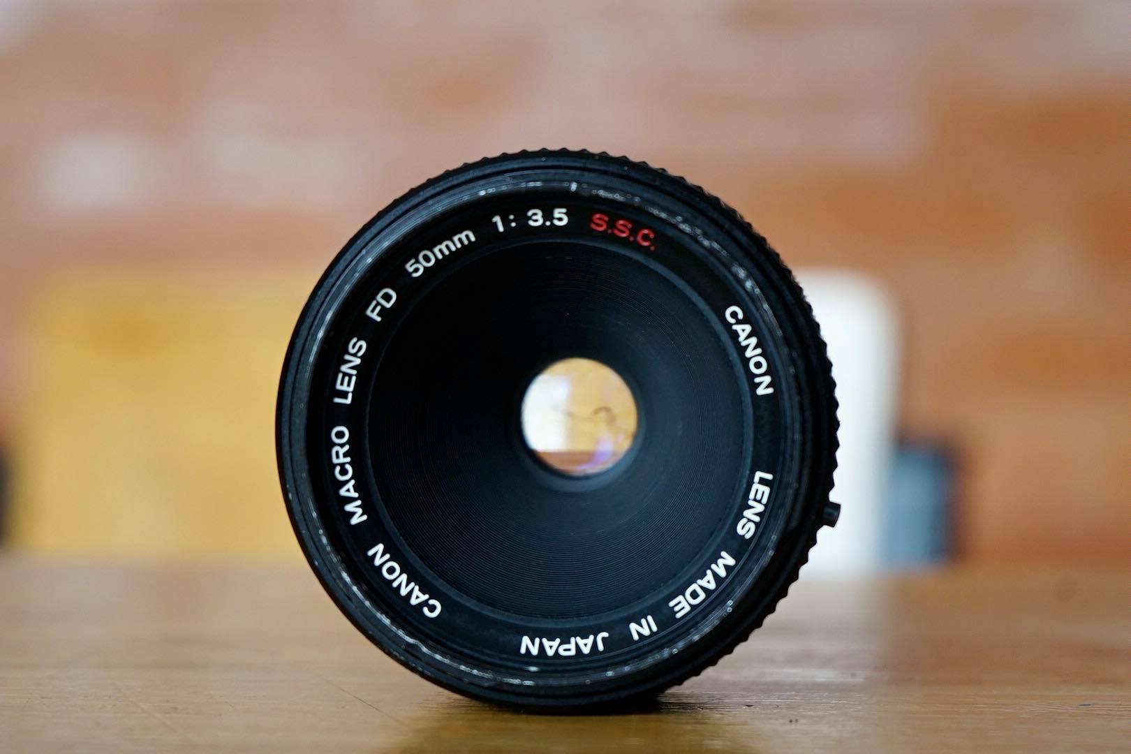 CANON MACRO LENS FD 50MM.F3.5SSC. FD MOUNT