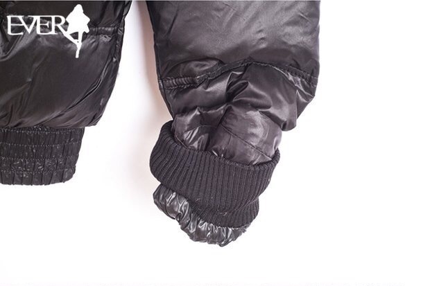 เสื้อกันหนาว ขนเป็ด แต่งหมวกฮูท สีดำ brandname ดัง ยุโรป MONCLER